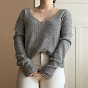 Comfy V-neck cashmere sweater from Zadig&Voltaire